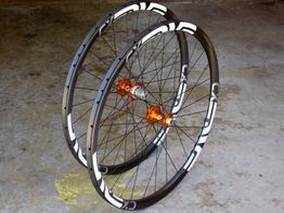 custom handbuilt wheels cx & gravel carbon disc ultralight CX Disc UL